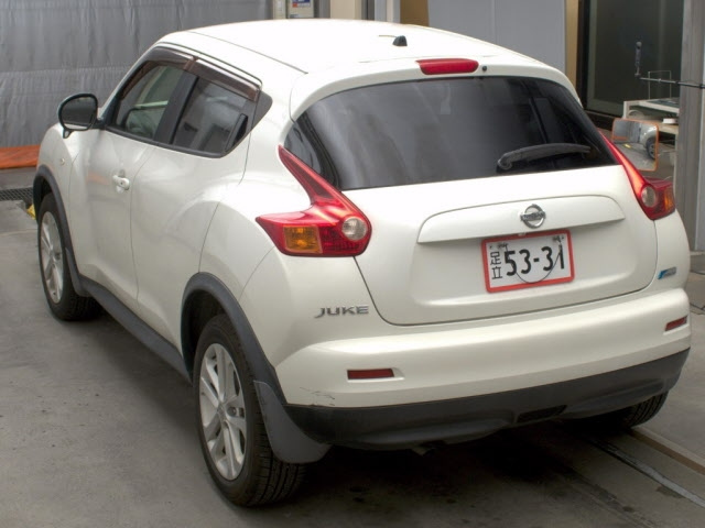 NISSAN JUKE 2012