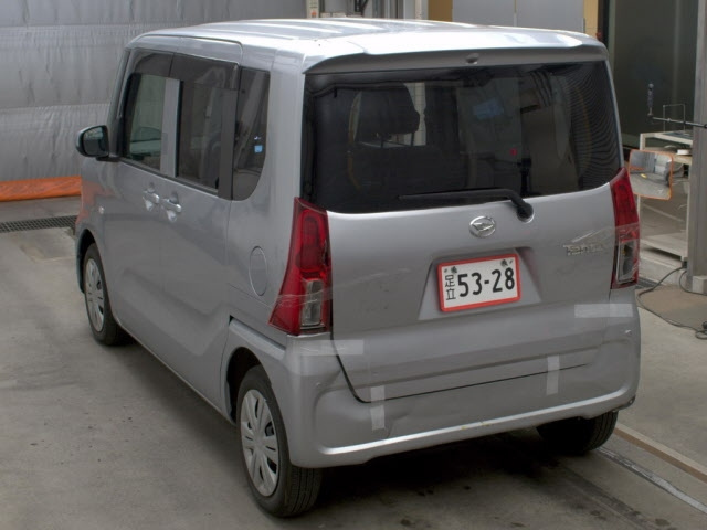 DAIHATSU TANTO 2023