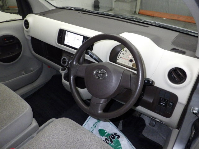 TOYOTA PASSO 2012