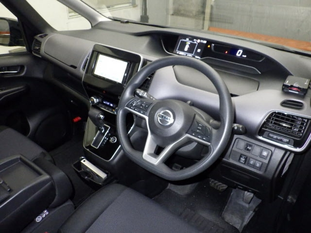 NISSAN SERENA 2022