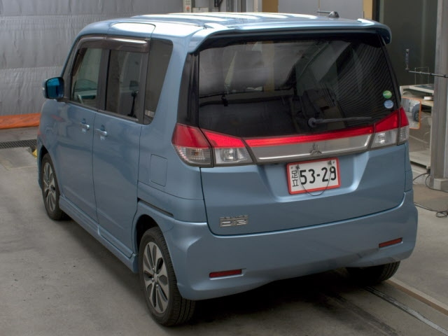 MITSUBISHI DELICA D2 2014