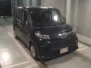 TOYOTA ROOMY 2022