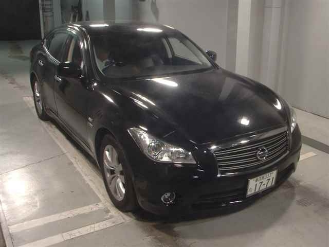 NISSAN FUGA 2011