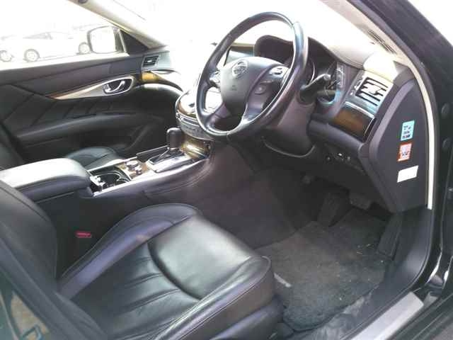 NISSAN FUGA 2011