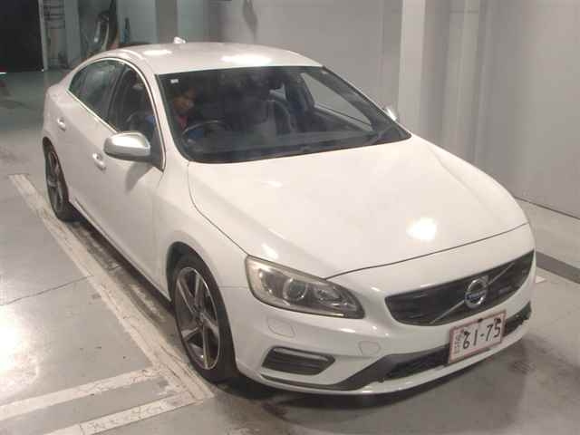 VOLVO S60 2015