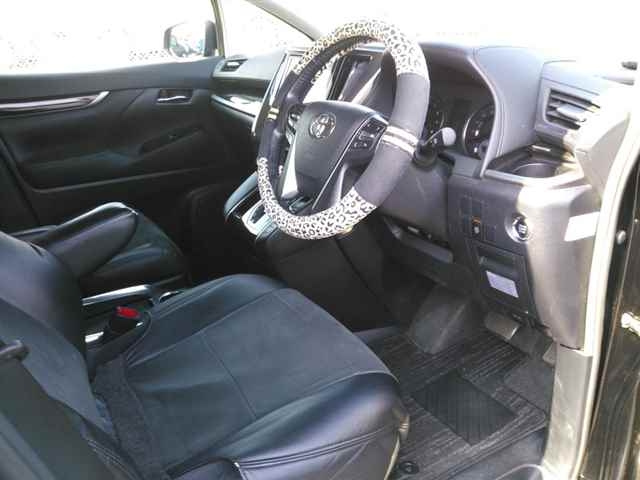 TOYOTA VELLFIRE 2015