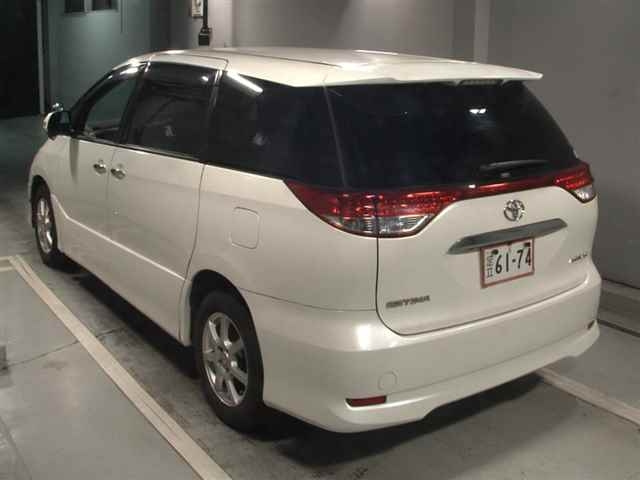 TOYOTA ESTIMA 2010