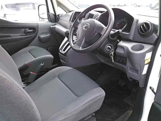NISSAN NV200 2019