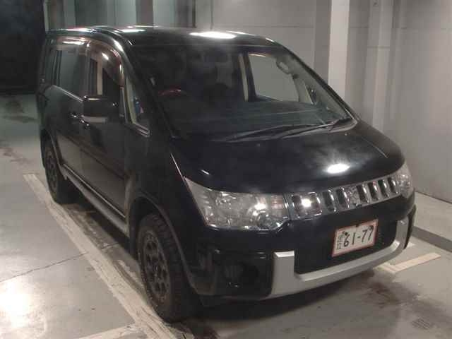 MITSUBISHI DELICA D5 2014