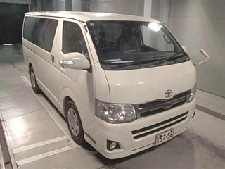 TOYOTA HIACE VAN 2012