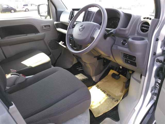 NISSAN CLIPPER VAN 2025