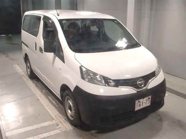 NISSAN NV200 2020