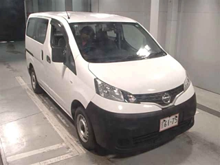 NISSAN NV200 2020
