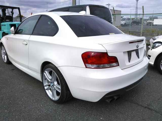 BMW 1 SERIES 2010