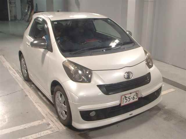 TOYOTA IQ 2011