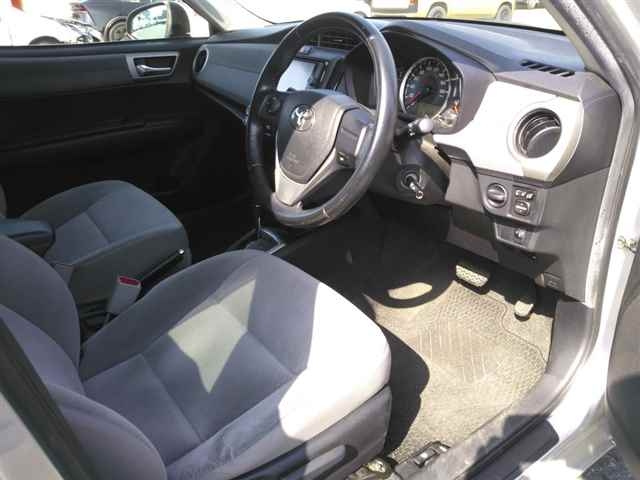 TOYOTA COROLLA AXIO 2013