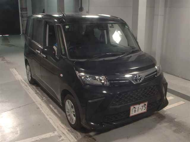 TOYOTA ROOMY 2022