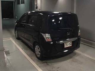 HONDA FREED 2012