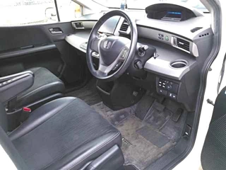 HONDA FREED 2013