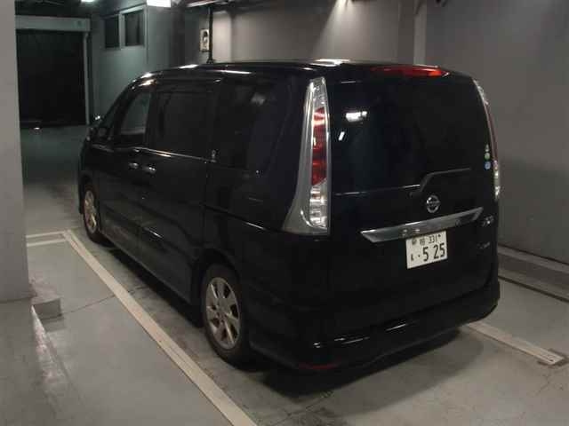 NISSAN SERENA 2011