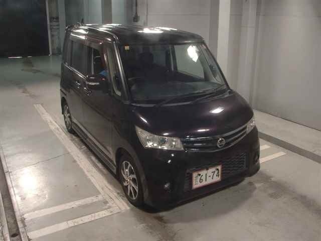 NISSAN ROOX 2010