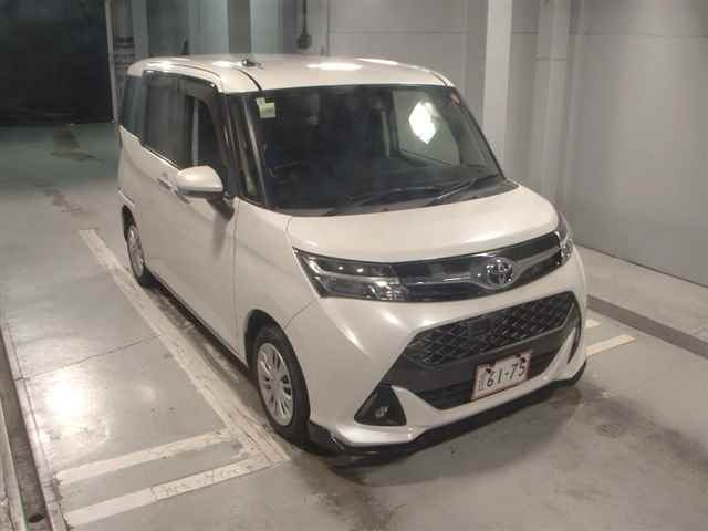 TOYOTA TANK 2017