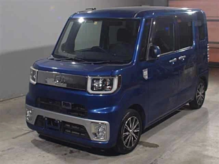 DAIHATSU WAKE 2016