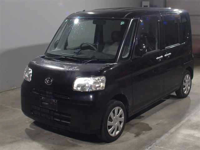 DAIHATSU TANTO 2011