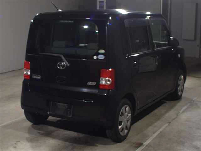 TOYOTA PIXIS SPACE 2012