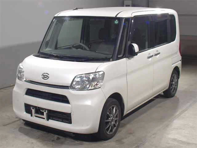 DAIHATSU TANTO 2015