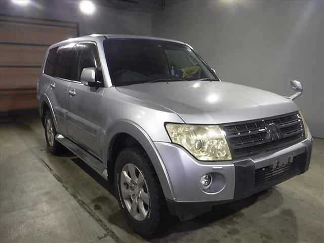 MITSUBISHI PAJERO 2009