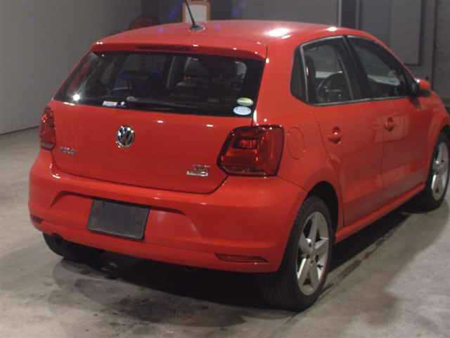 VOLKSWAGEN POLO 2017