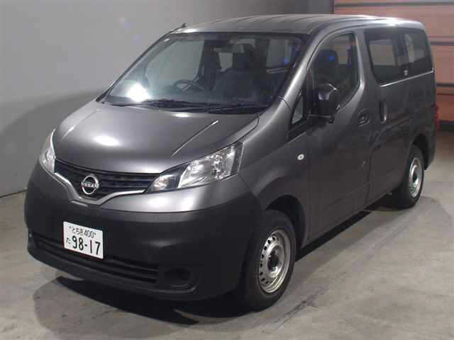NISSAN NV200 2022