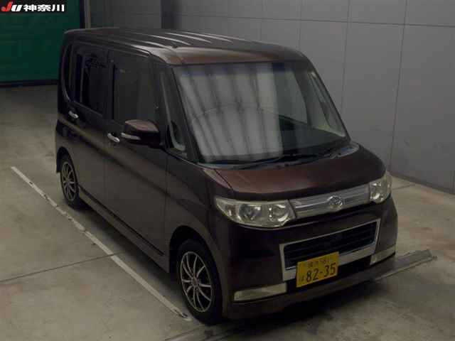 DAIHATSU TANTO 2010