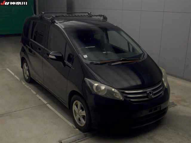 HONDA FREED 2010