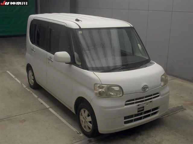 DAIHATSU TANTO 2012