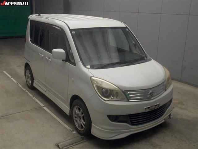 SUZUKI SOLIO 2013