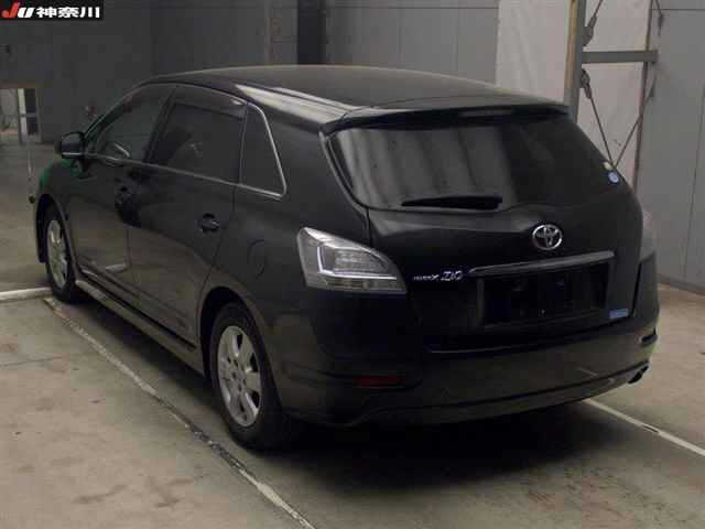 TOYOTA MARK X ZIO 2010