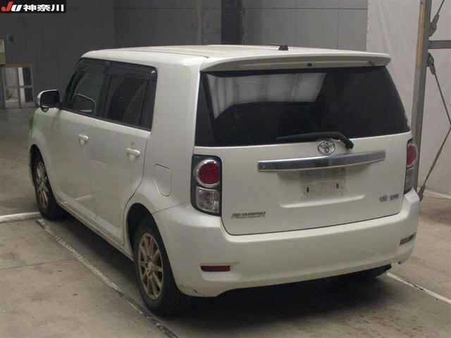 TOYOTA COROLLA RUMION 2010