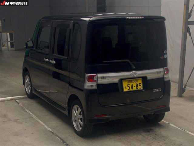 DAIHATSU TANTO 2009