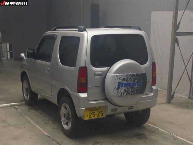 SUZUKI JIMNY 2011