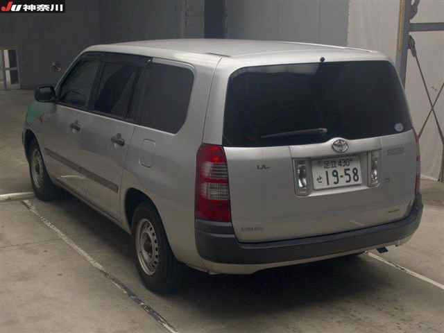 TOYOTA SUCCEED 2013