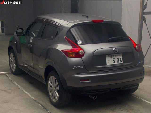 NISSAN JUKE 2011