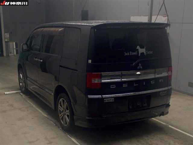 MITSUBISHI DELICA D5 2008