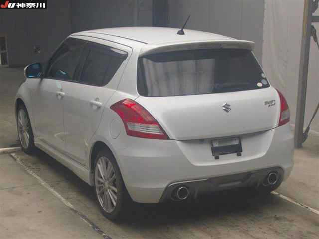 SUZUKI SWIFT 2012