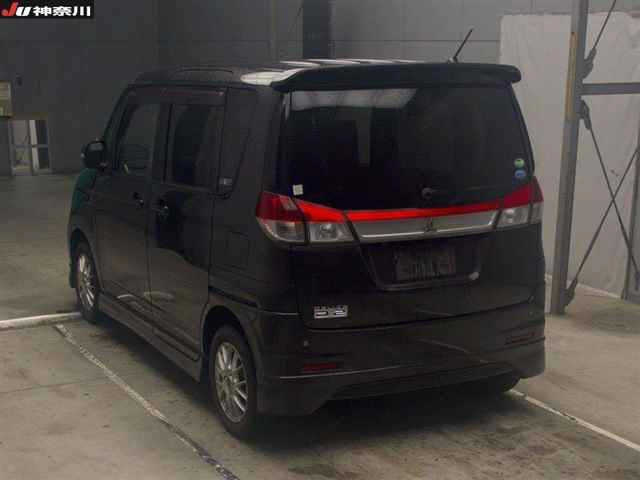 MITSUBISHI DELICA D2 2012