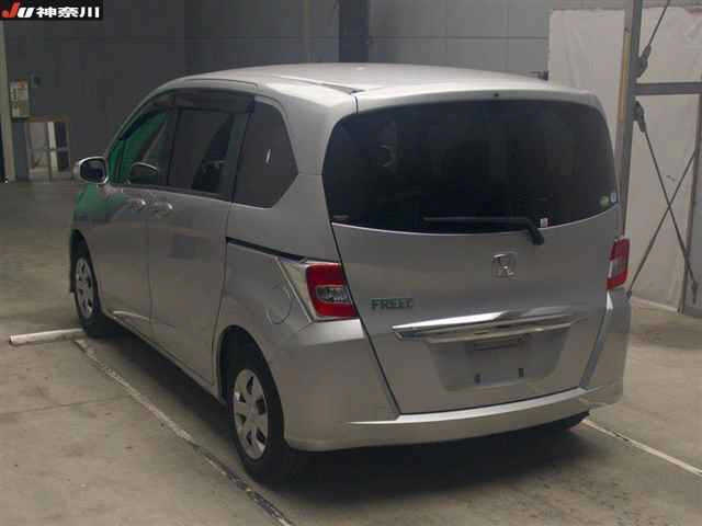 HONDA FREED 2014