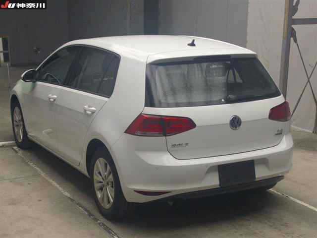 VOLKSWAGEN GOLF 2015