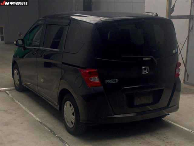 HONDA FREED 2008