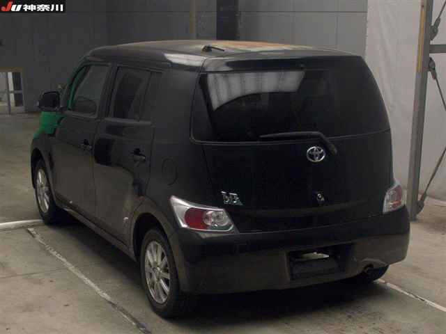 TOYOTA BB 2010